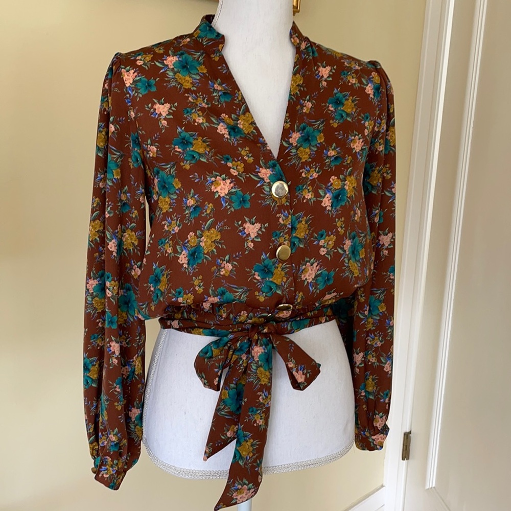 Zara floral crop blouse size XS